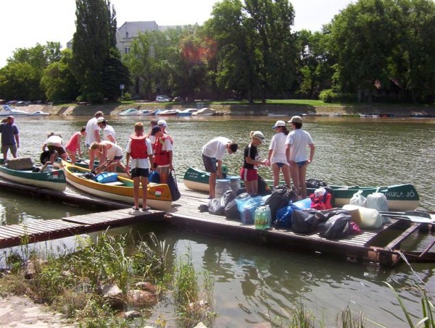 100_0905 (Medium)